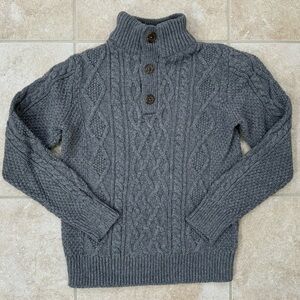 GapKids Boys’ Cable-Knit Sweater
Size: Large
Color: Grey